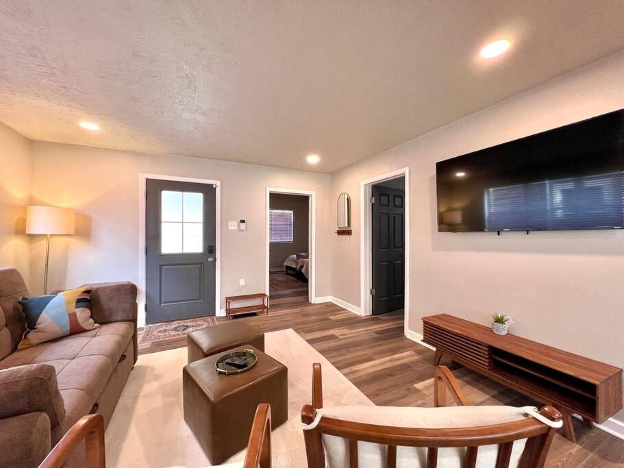 אינדיאנפוליס Modern Style Home Near Dt Indy & Major Attractions מראה חיצוני תמונה